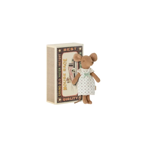 myszka-w-pudeleczku-mouse-in-matchbox-big-sister-maileg.webp