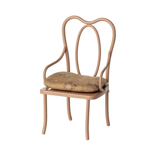 duze-krzeslo-dla-myszek-vintage-z-poducha-16-cm-rozmiar-mini-pudrowy-roz-maileg.webp