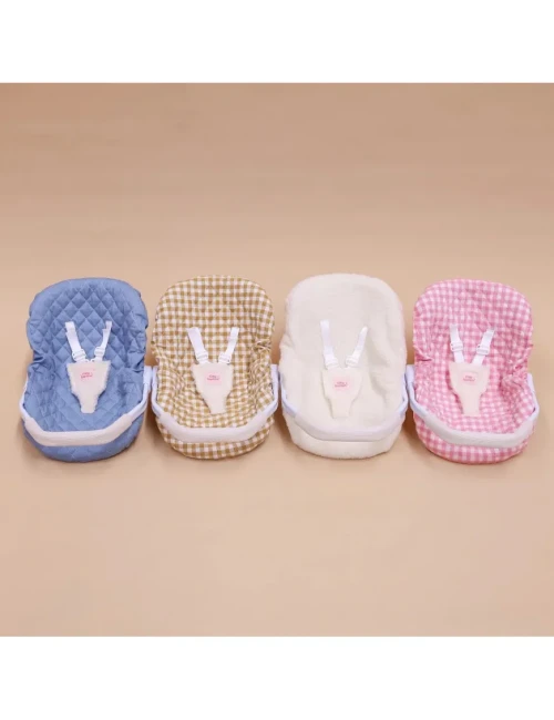 tiny-harlow-fotelik-samochodowy-dla-lalki-strawberry (2).webp