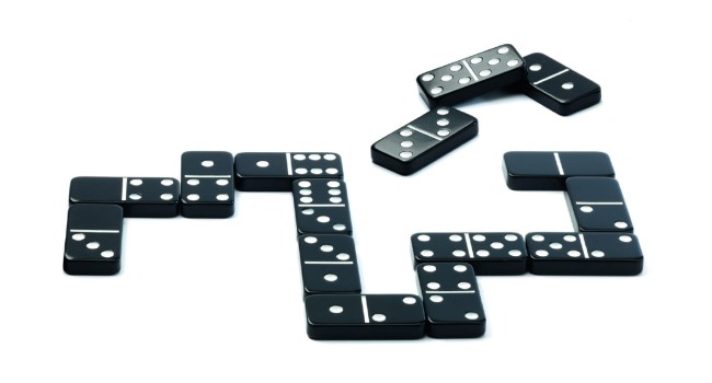 djeco-domino-klasyczne-gra-edukacyjna-3070900052291-3.jpg