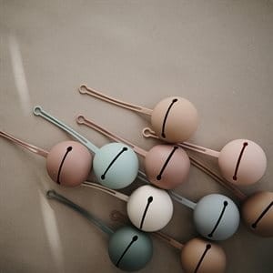 mushie-etui-na-smoczek-blush-810052460130-2.jpg