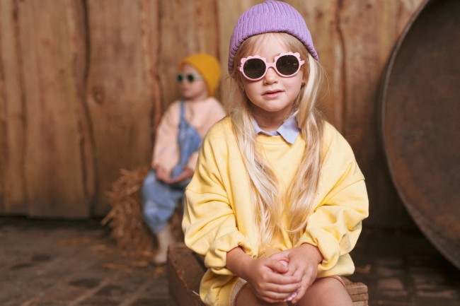 kietla-okulary-przeciwsloneczne-dla-dzieci-lion-2-4-lata-bubble-gum-uv400-3760216363791-3.jpg