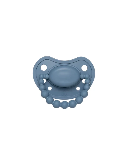 luu-kids-smoczek-pozycjonujacy-cloudy-blue-5.webp