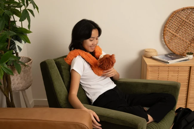 hugimals-pluszak-obciazeniowy-orangutan-ollie-1-1-kg-2-plus-850064782073-4.webp