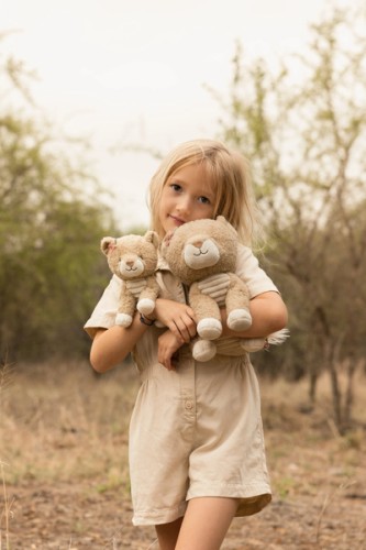 little-dutch-przytulanka-lwica-25-cm-safari-friends-8713291883581-6.jpg