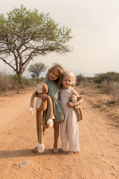 little-dutch-przytulanka-malpka-safari-friends-8713291883505-4.jpg