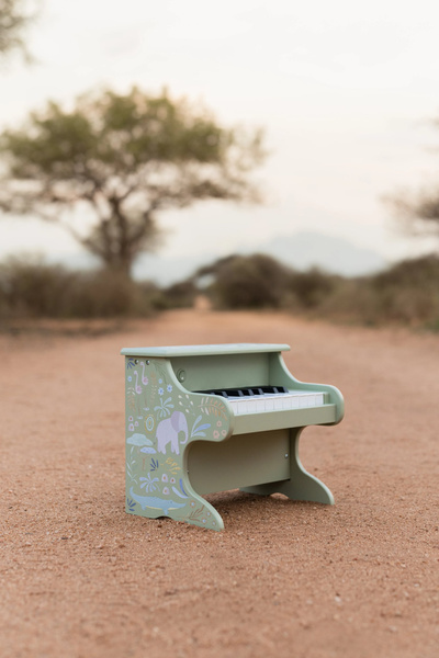 little-dutch-drewniane-pianino-zielone-safari-friends-3plus-8713291774766-8.jpg