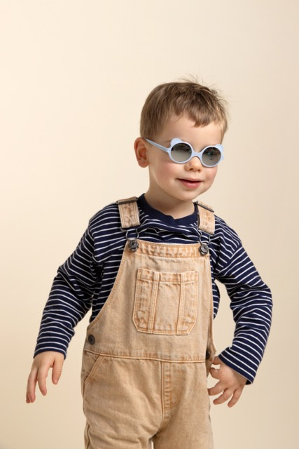 kietla-okulary-przeciwsloneczne-dla-dzieci-ourson-light-blue-1-2-lata-3760216368390-3.jpg