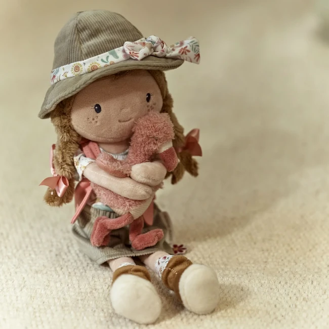 little-dutch-przytulanka-laleczka-rosa-safari-friends-12m-plus-8713291446854-3.webp