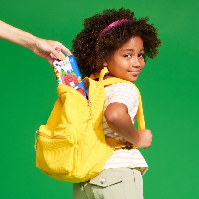 magna-tiles-travel-micromags-klocki-magnetyczne-26-el-3plus-850025176378-2.jpg